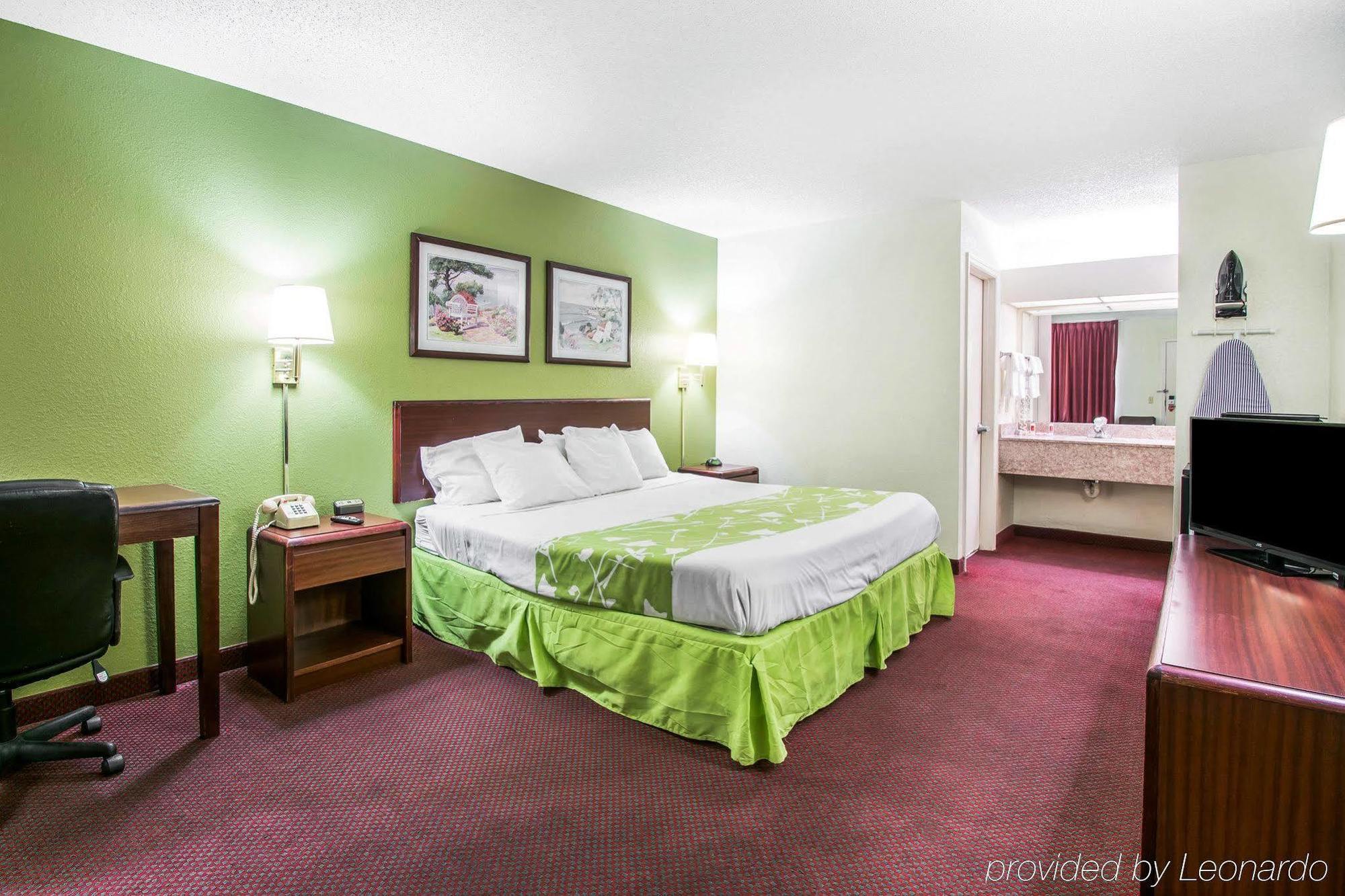 Econo Lodge Dothan Exteriör bild